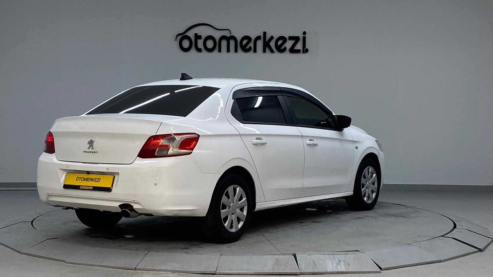 PEUGEOT 301 18